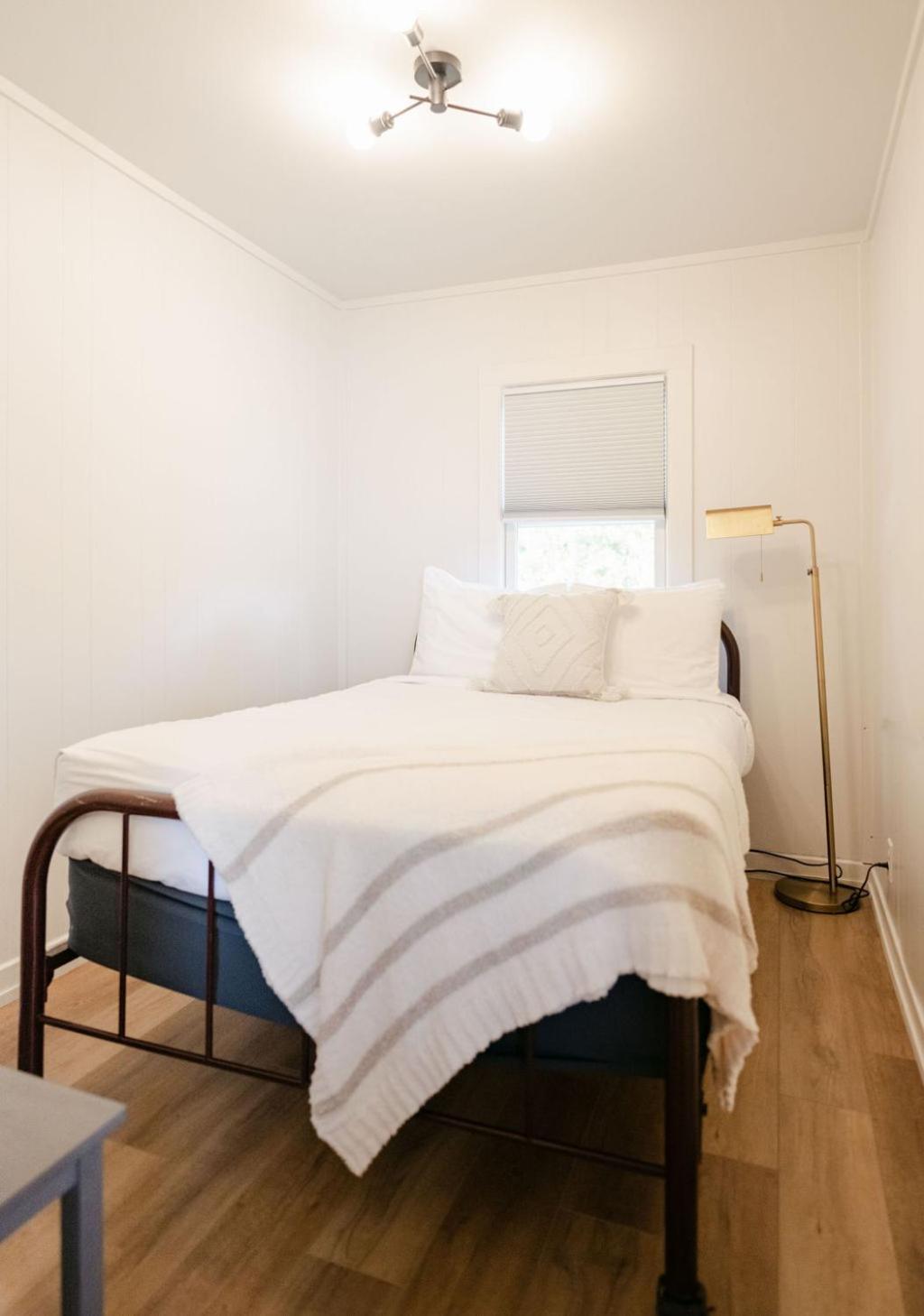 Seagull Bay Motel Bayfield Room photo