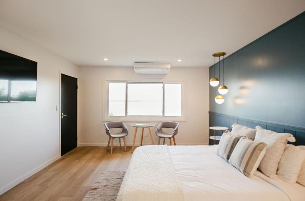 Seagull Bay Motel Bayfield Room photo